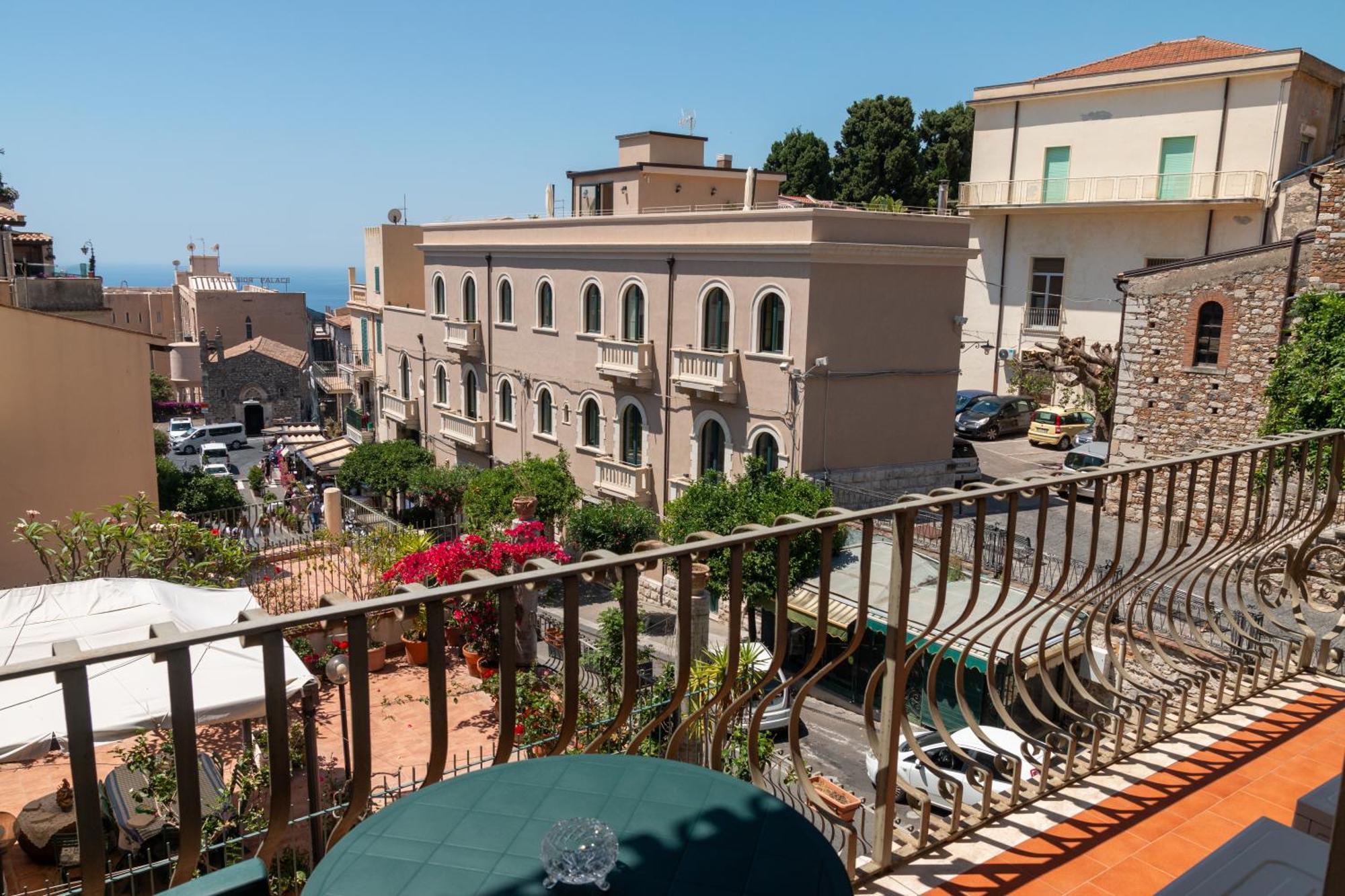 Casa Vacanze Il Vicolo Таормина Экстерьер фото